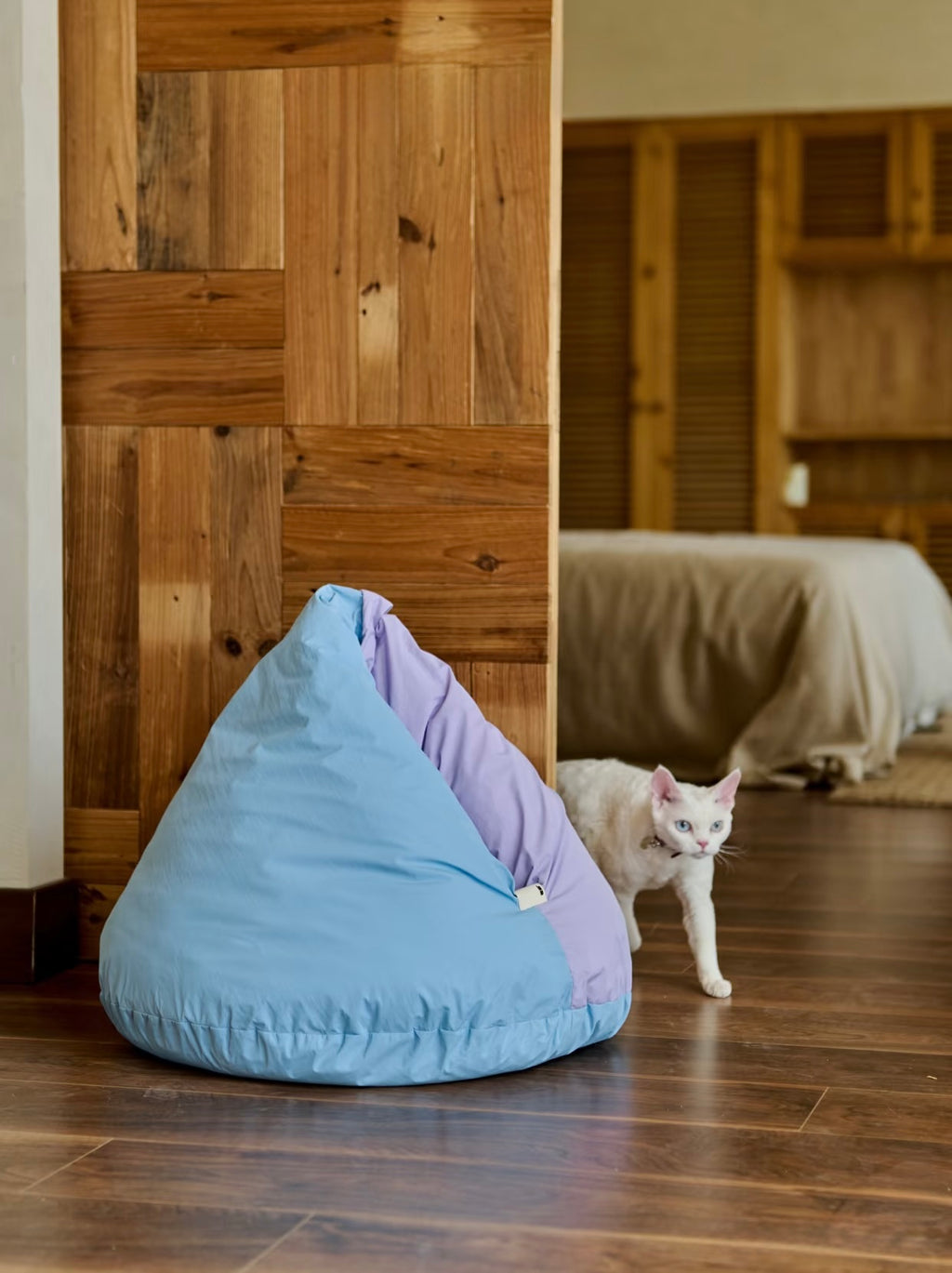 mountain-shaped-cat-bed-taptappet